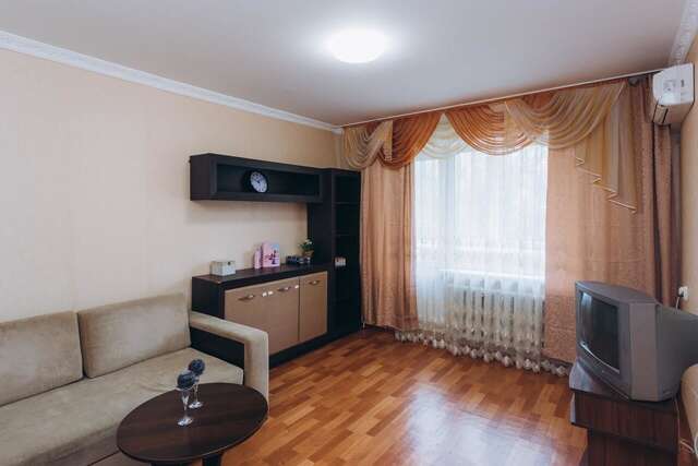 Апартаменты Apart-hotel Centr on street Petropavlovskaya 2 room Сумы-16