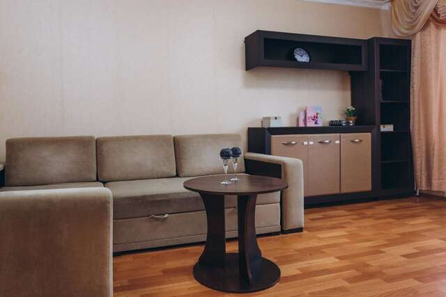 Апартаменты Apart-hotel Centr on street Petropavlovskaya 2 room Сумы-18